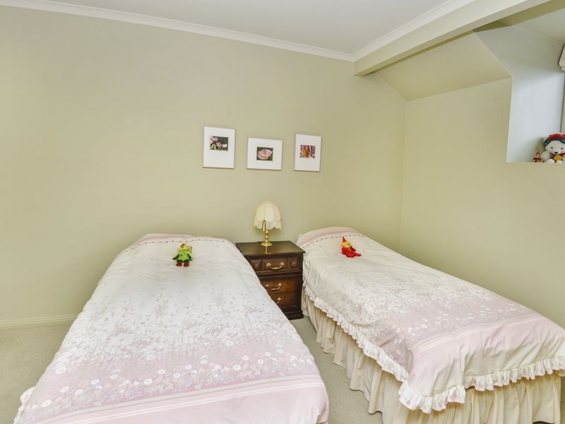 44 Villamanta Street, Geelong West VIC 3218