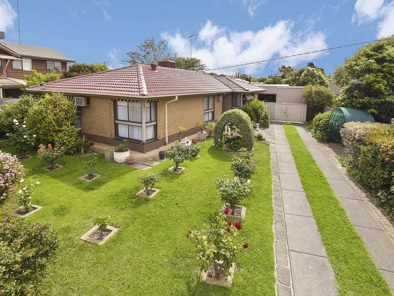 15 Poplar Court, Belmont VIC 3216