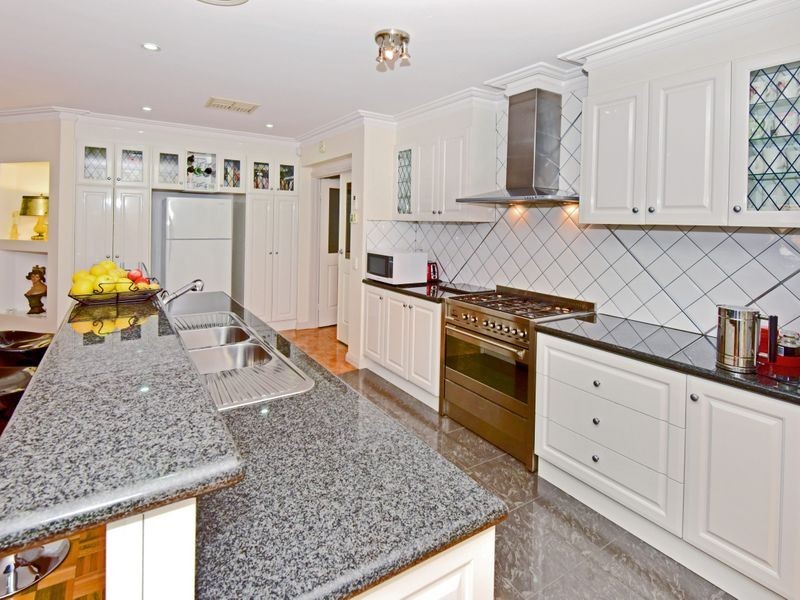 5 Corinella Street, Bell Post Hill VIC 3215