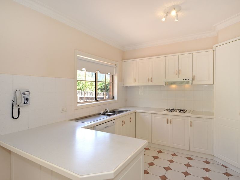 2/22 Bieske Road, Grovedale VIC 3216