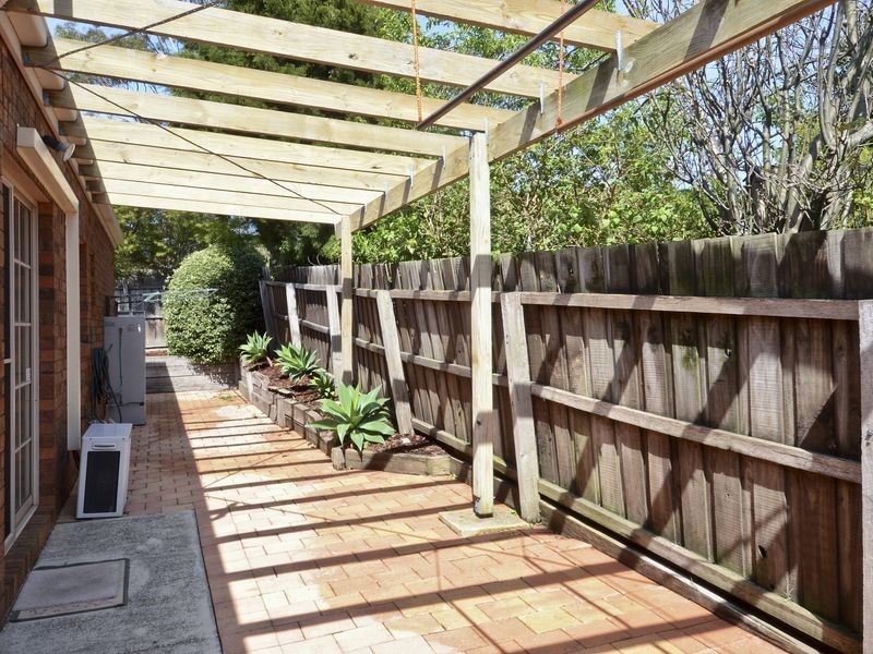2/22 Bieske Road, Grovedale VIC 3216