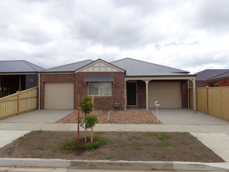 6 Orpington Crescent, Marshall VIC 3216