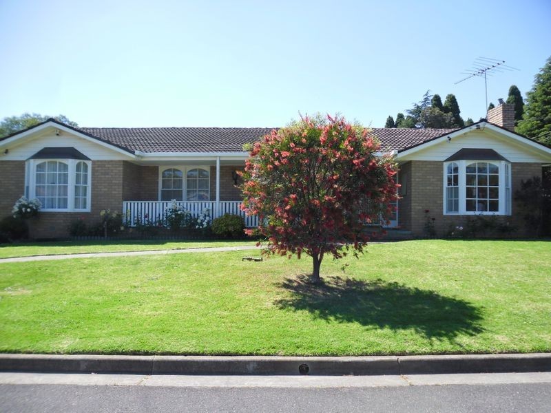 12 Vanessa Avenue, Highton VIC 3216