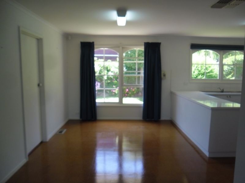 12 Vanessa Avenue, Highton VIC 3216