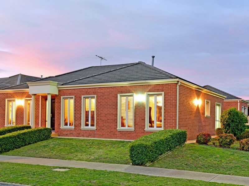 1 Elmsford Court, Highton VIC 3216