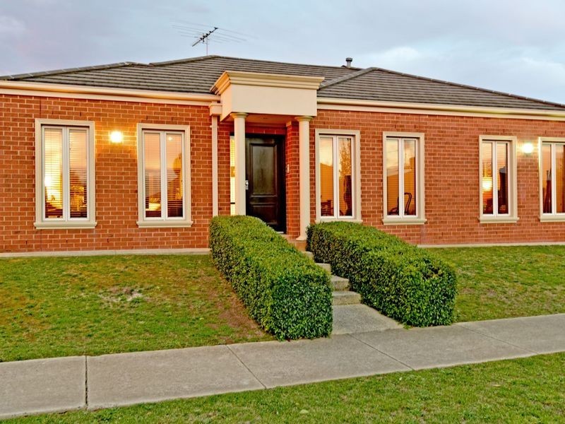 1 Elmsford Court, Highton VIC 3216