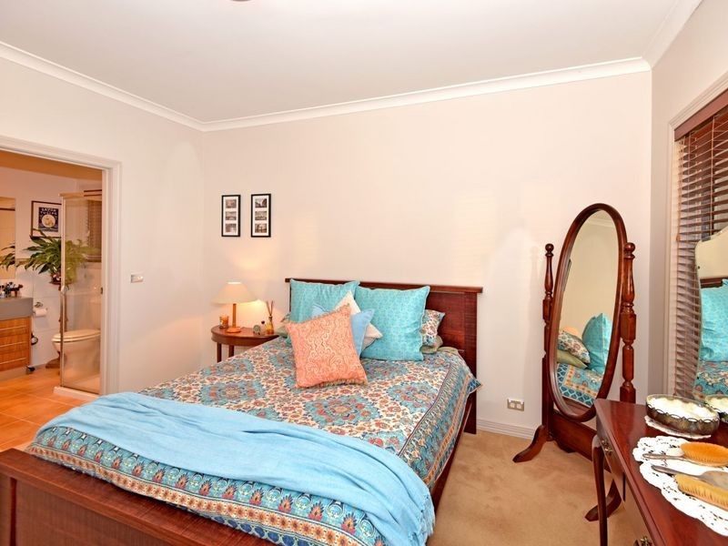 1 Elmsford Court, Highton VIC 3216