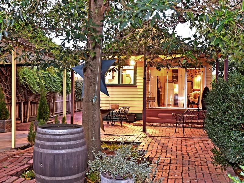 31a Mervyn Street, Newtown VIC 3220
