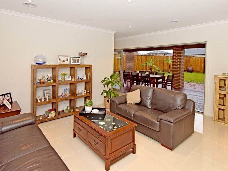 102 Sovereign Drive, Mount Duneed VIC 3216