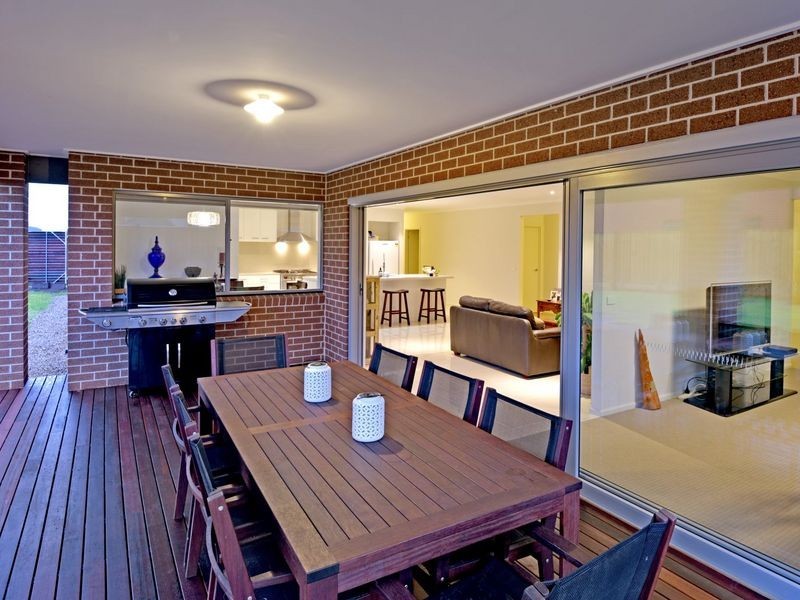 102 Sovereign Drive, Mount Duneed VIC 3216