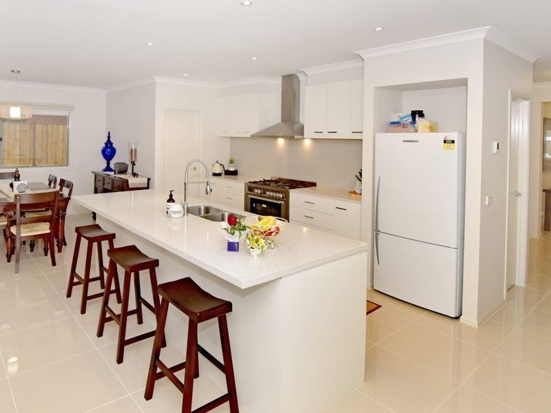 102 Sovereign Drive, Mount Duneed VIC 3216