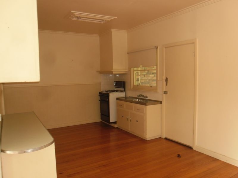 2 Stanley Street, Newtown VIC 3220