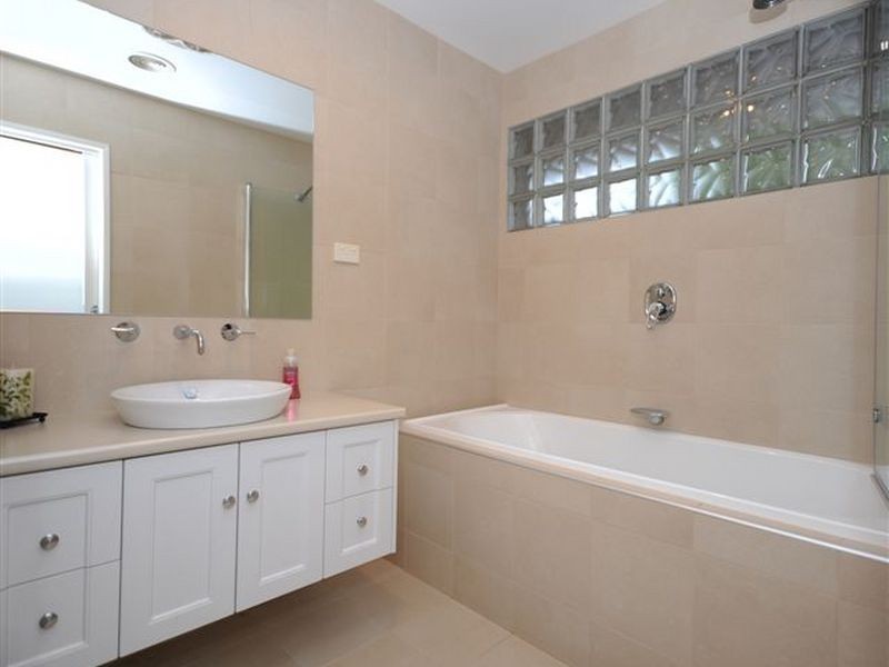 3 Corriedale Court, Belmont VIC 3216