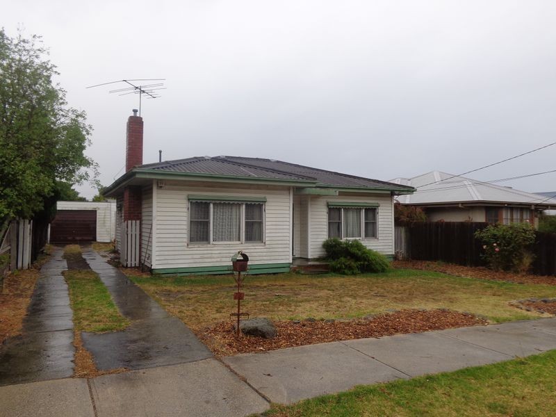 11 Carr Street, Belmont VIC 3216