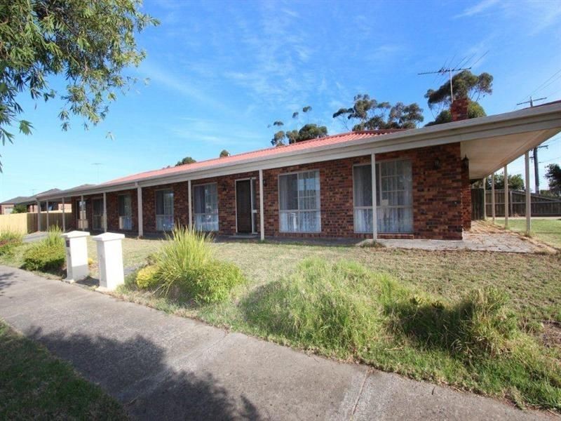 2 Glastonbury Drive, Highton VIC 3216