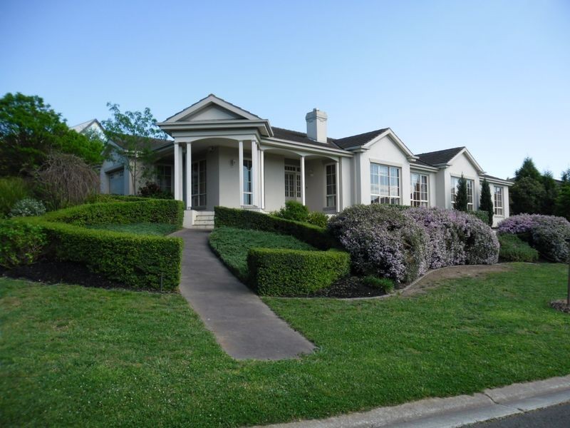 4 Thoroughbred Drive, Highton VIC 3216