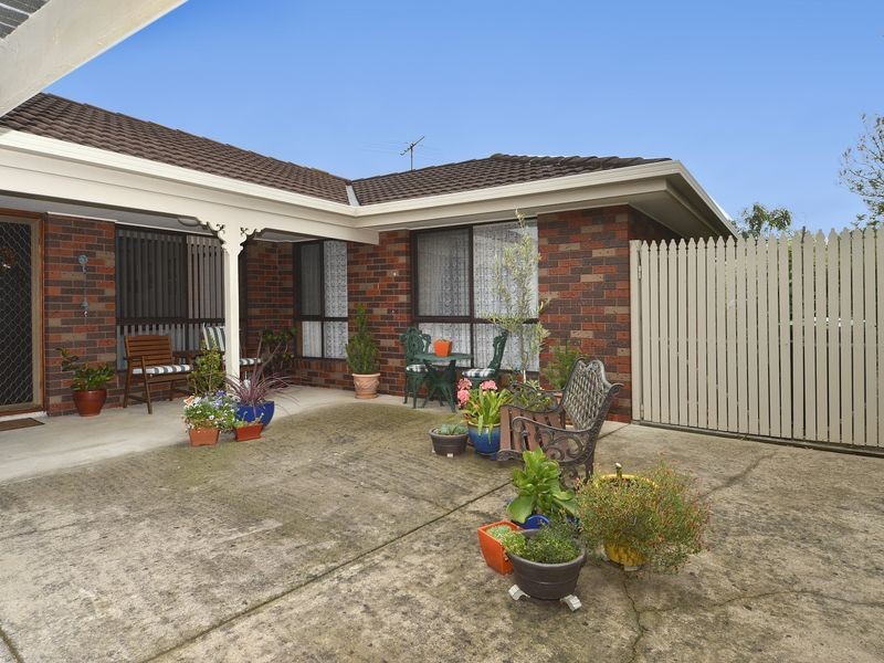 14 Tanunda Grove, Belmont VIC 3216
