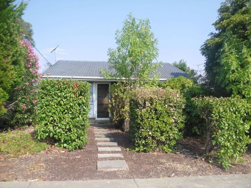 1/19 Polwarth Crescent, Belmont VIC 3216