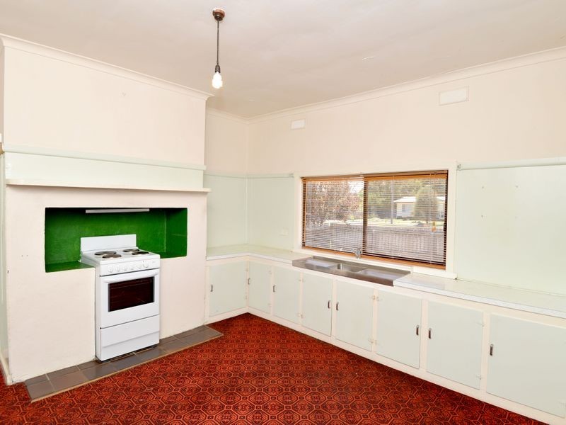 6 Cossar Street, Winchelsea VIC 3241