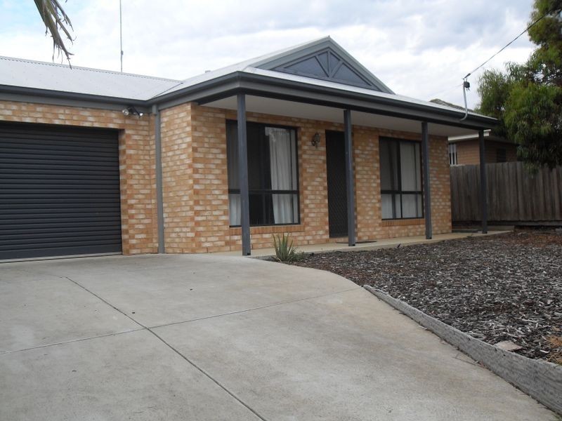 24 Battersea Rise, Ocean Grove VIC 3226