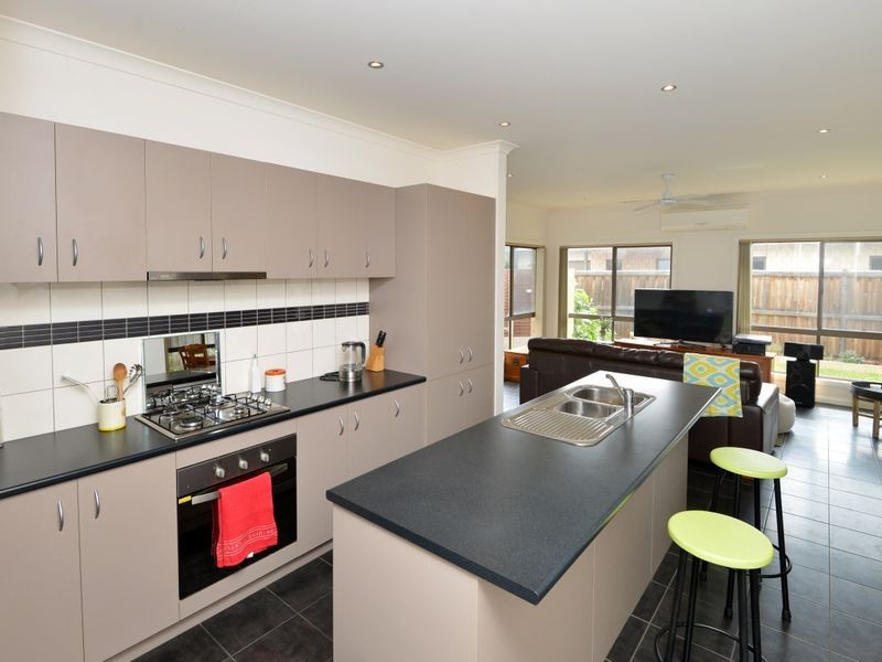 1/49 Tareeda Way, Ocean Grove VIC 3226