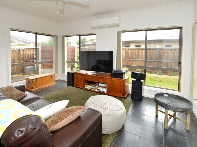 1/49 Tareeda Way, Ocean Grove VIC 3226