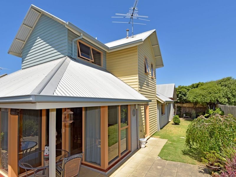 2/93 The Parade, Ocean Grove VIC 3226