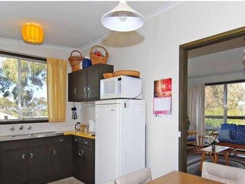 20 Hilda Avenue, Ocean Grove VIC 3226