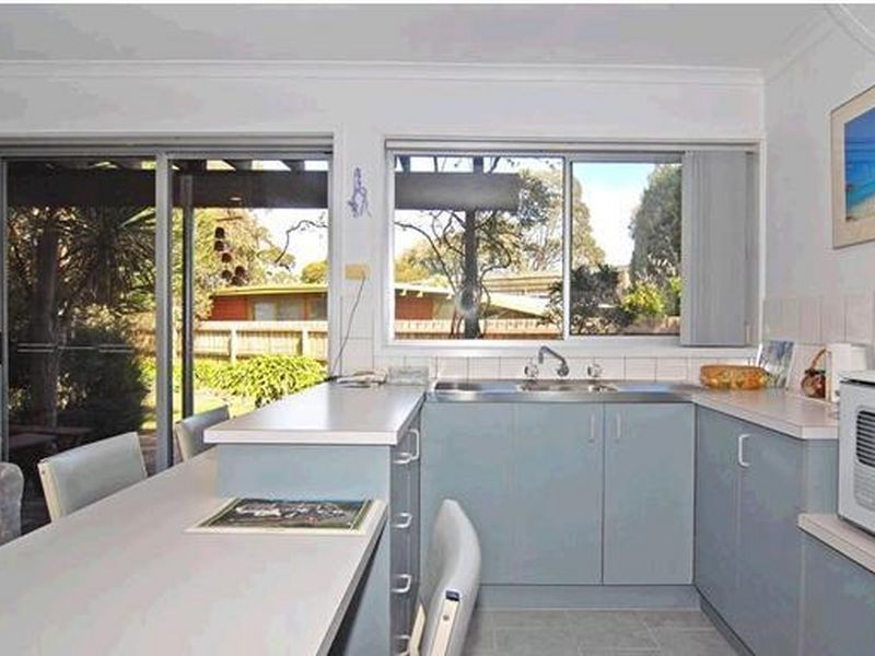20 Hilda Avenue, Ocean Grove VIC 3226