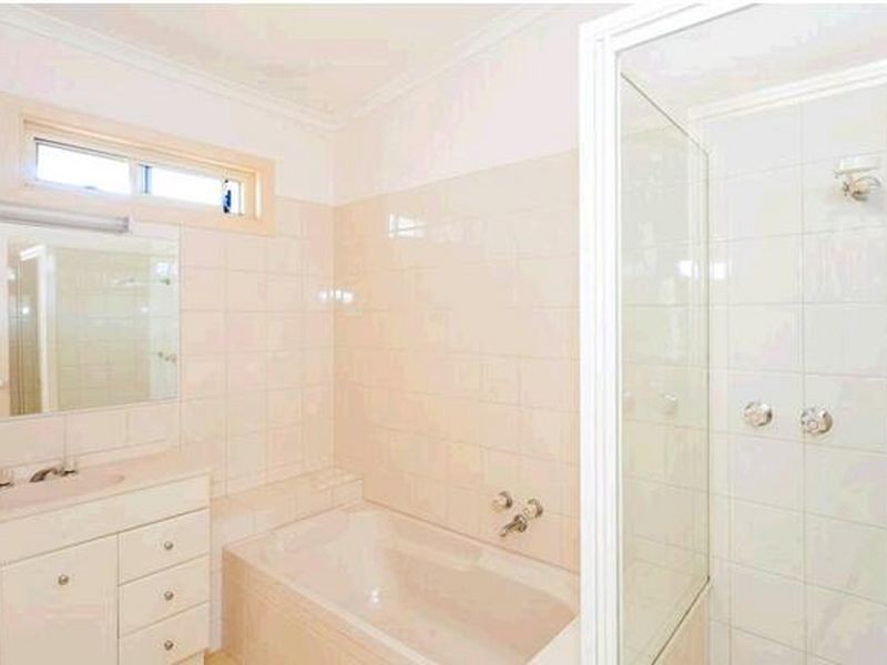 38 Lake Avenue, Ocean Grove VIC 3226