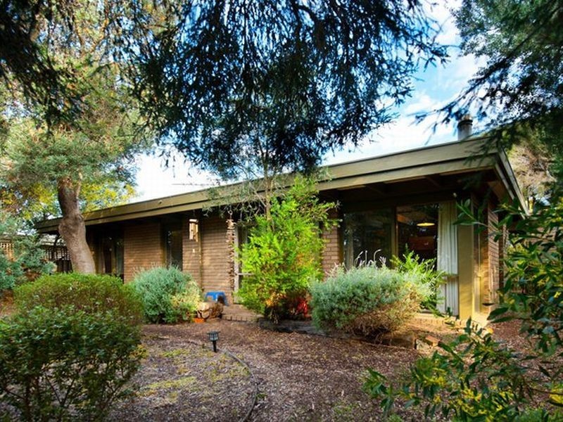 35 Loch Ard Drive, Ocean Grove VIC 3226