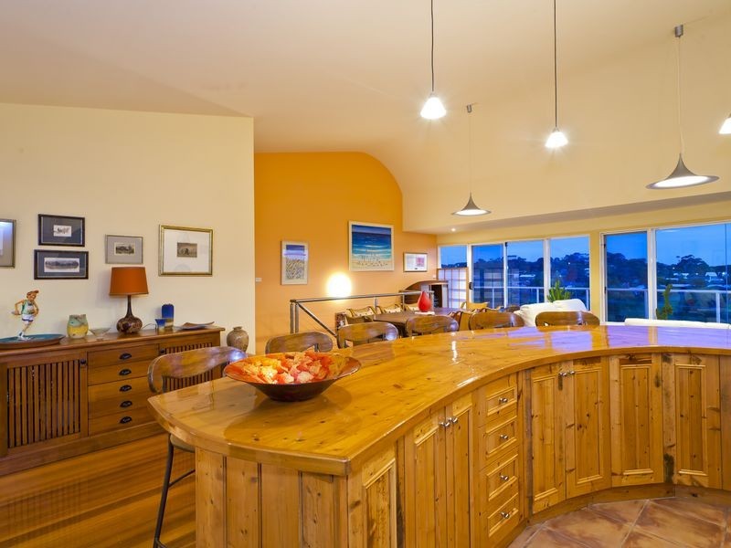 17 Riviera Crescent, Ocean Grove VIC 3226