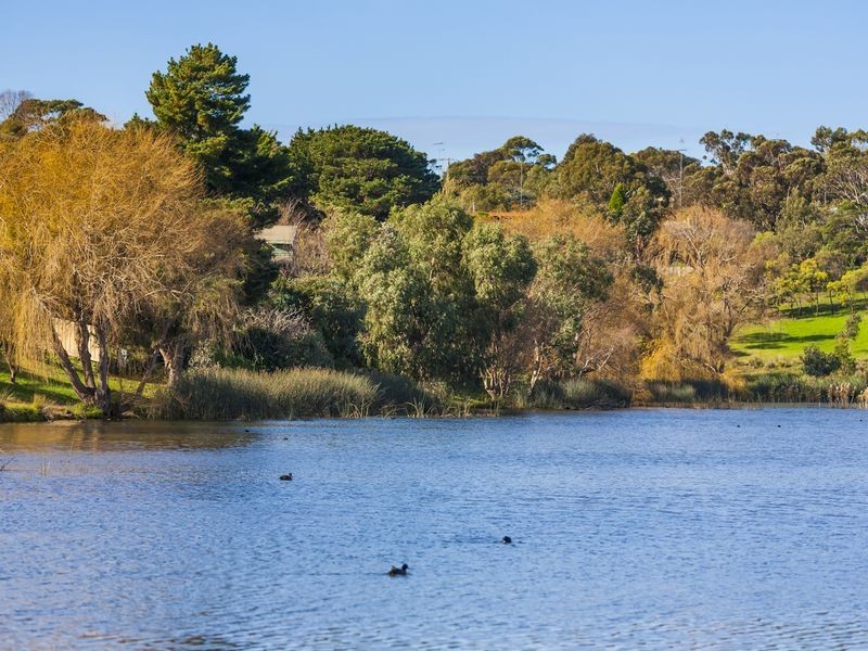 38 Lake Avenue, Ocean Grove VIC 3226
