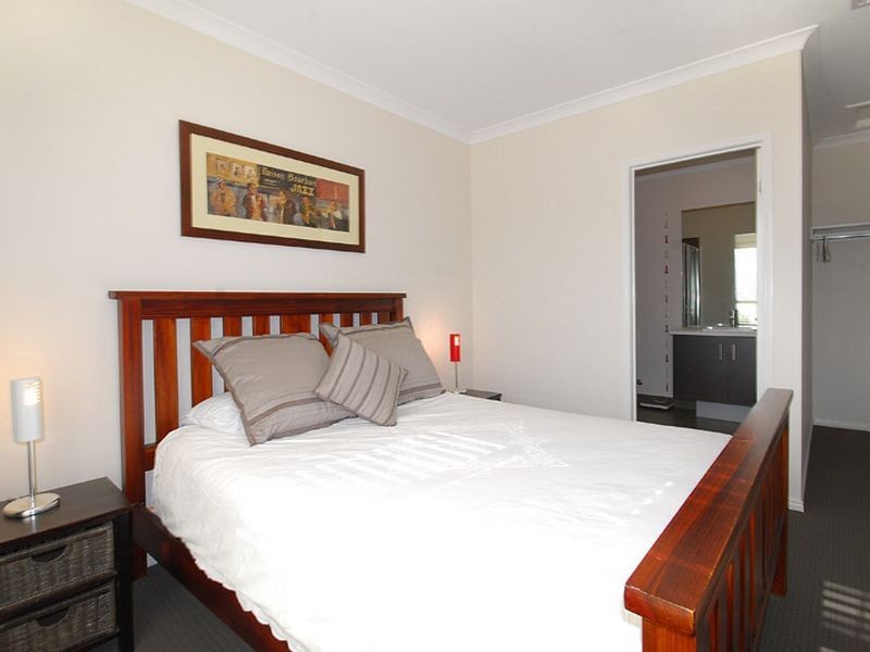 8 Aquilae Street, Ocean Grove VIC 3226