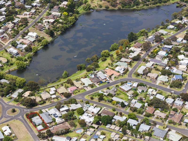 48 Lake Avenue, Ocean Grove VIC 3226