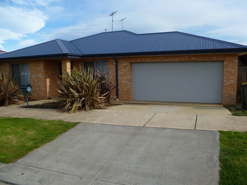 11 Roebourne Street, Ocean Grove VIC 3226