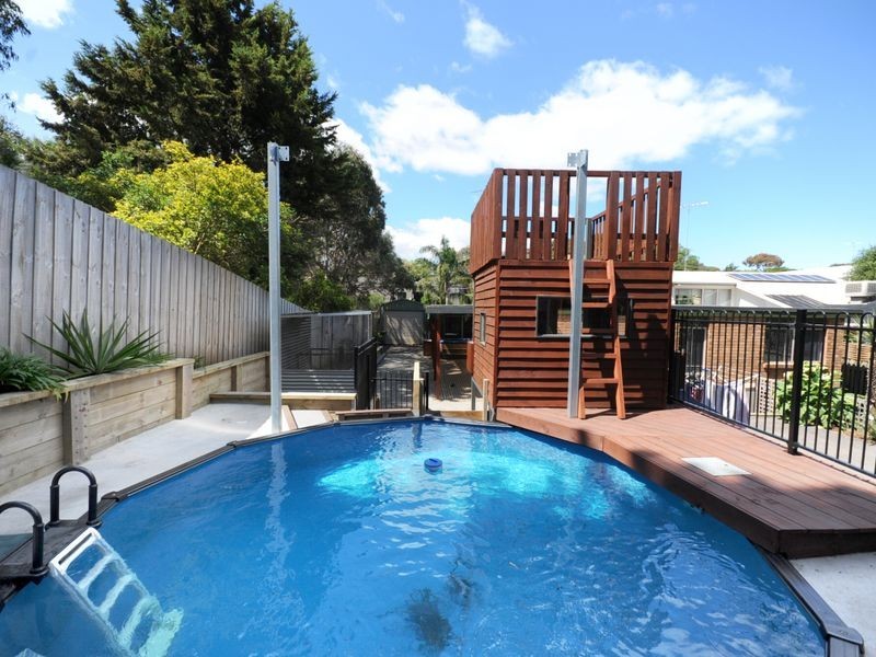 30 Fraser Crescent, Ocean Grove VIC 3226
