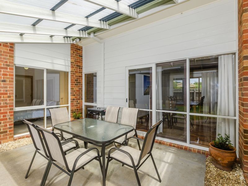 18 Roditis Drive, Ocean Grove VIC 3226