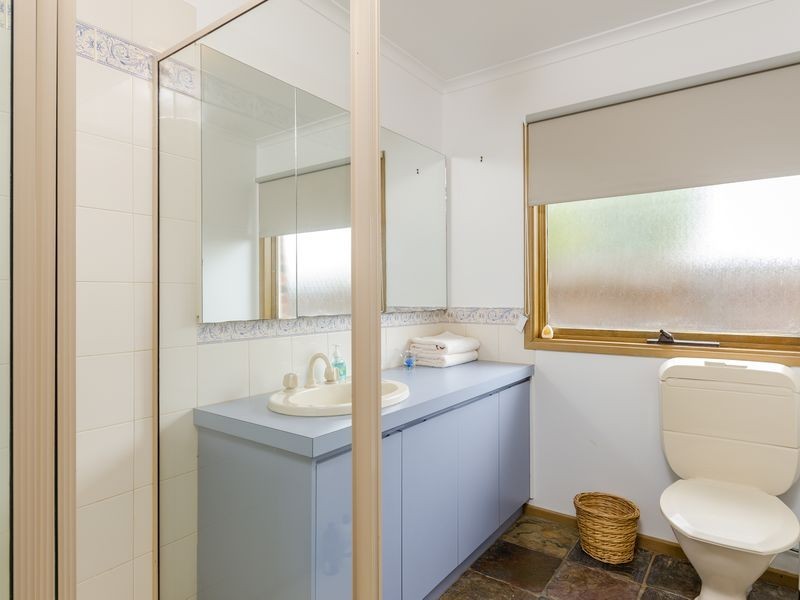 18 Roditis Drive, Ocean Grove VIC 3226