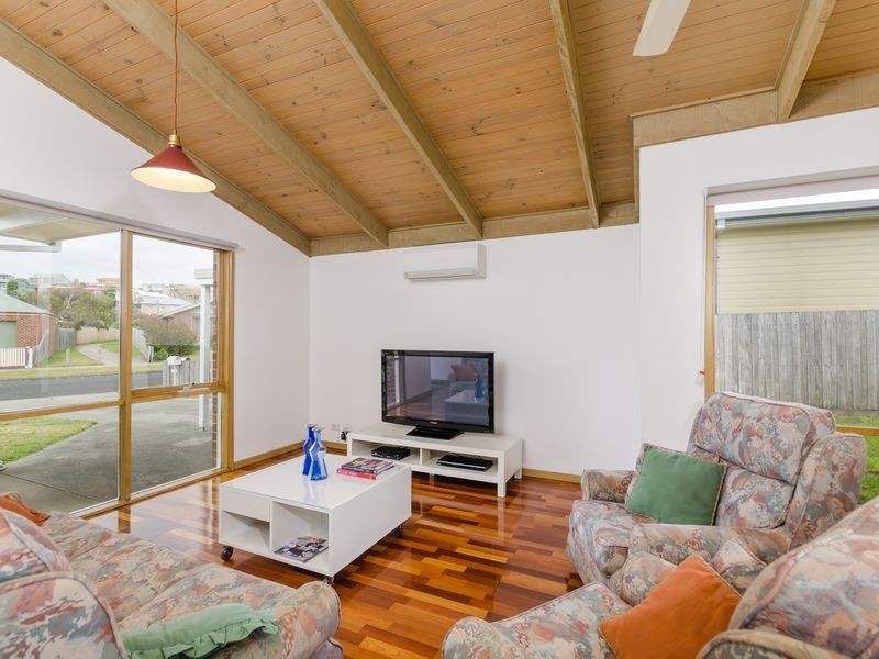 18 Roditis Drive, Ocean Grove VIC 3226