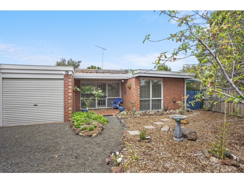 Unit 2/15 Watkin Street, Ocean Grove VIC 3226