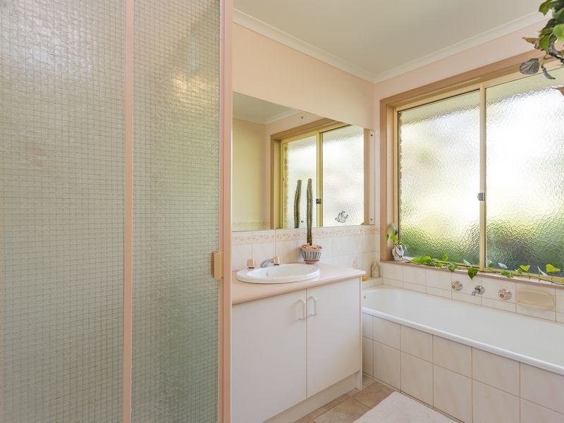 5 Lockyer Court, Ocean Grove VIC 3226