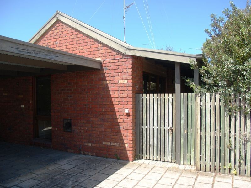 2/32 Dare Street, Ocean Grove VIC 3226