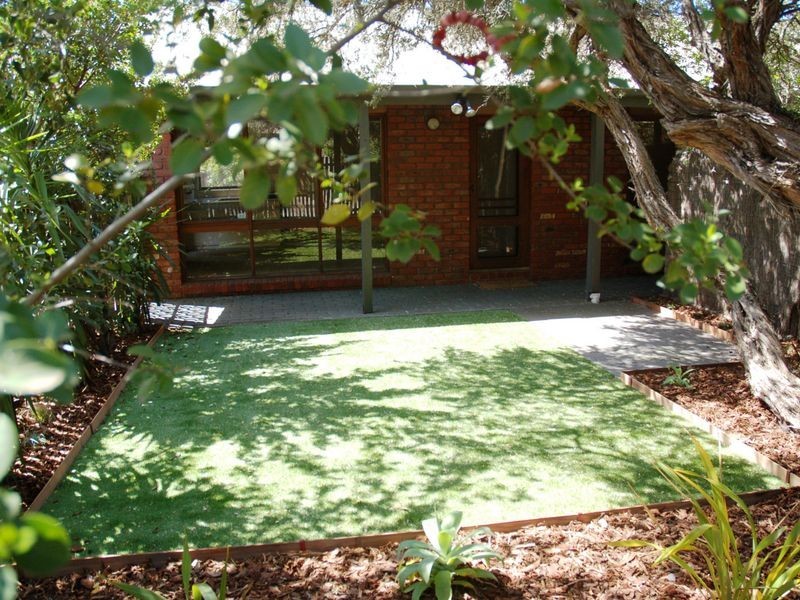 2/32 Dare Street, Ocean Grove VIC 3226