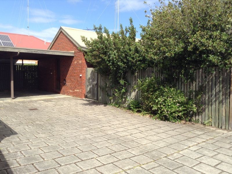 2/32 Dare Street, Ocean Grove VIC 3226