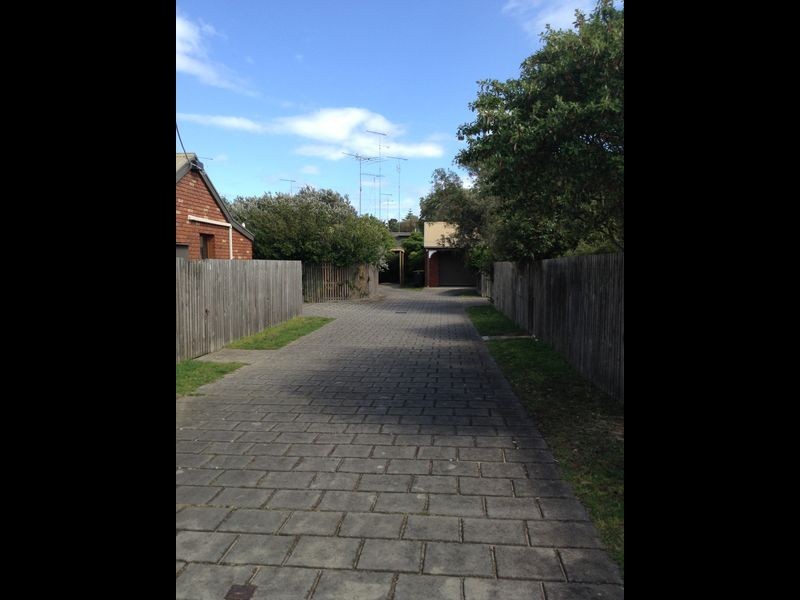 2/32 Dare Street, Ocean Grove VIC 3226