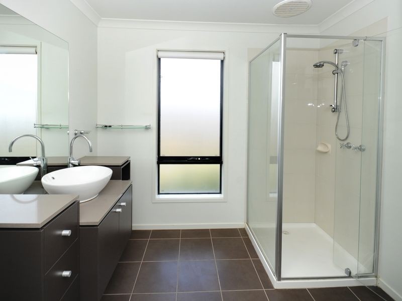 2-4 Amberwood Way, Ocean Grove VIC 3226