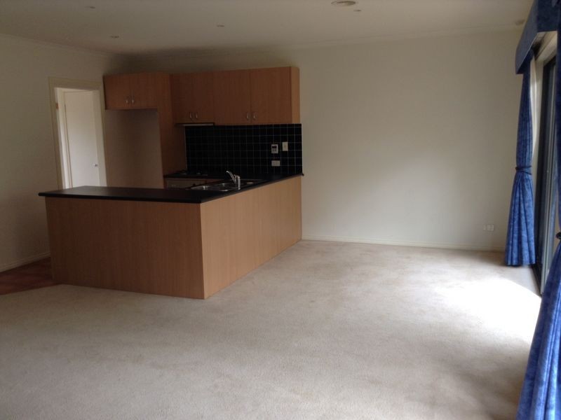 2/105 Sunset Strip, Ocean Grove VIC 3226