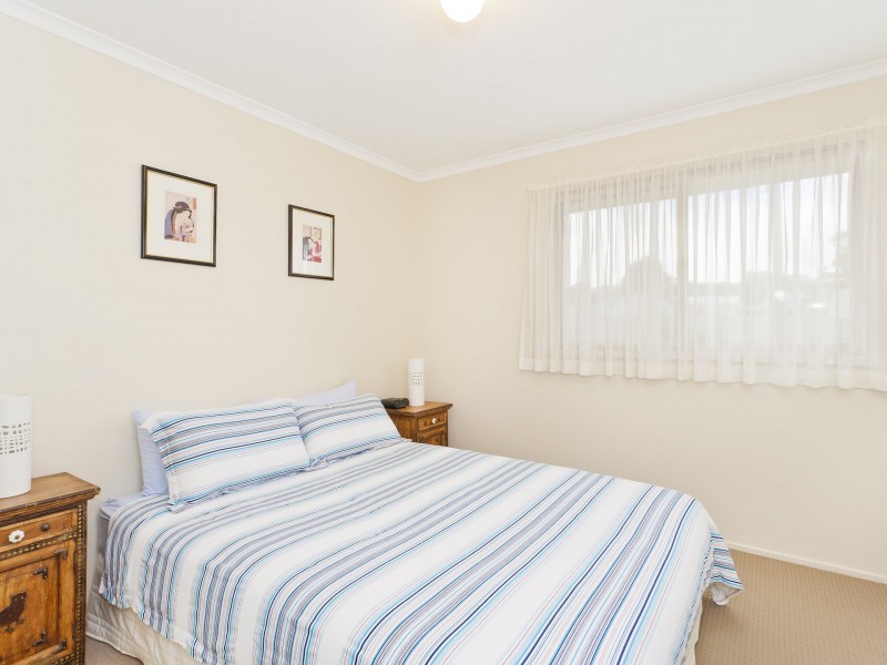 8 Somerdale Avenue, Ocean Grove VIC 3226