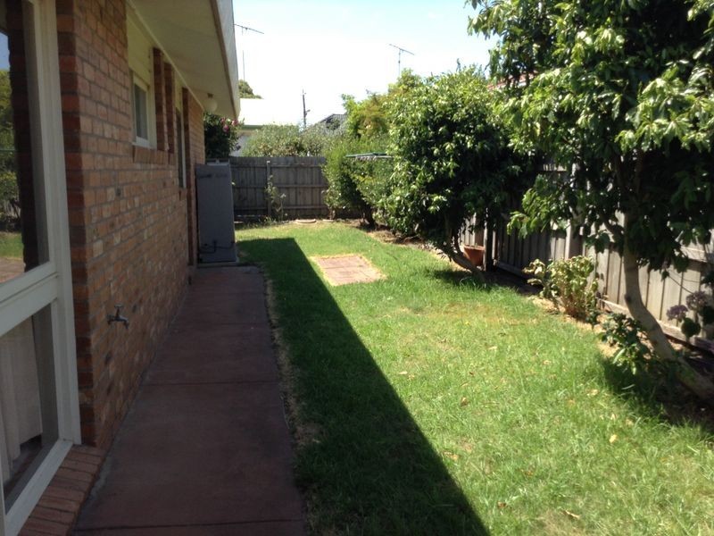 2/63 The Avenue, Ocean Grove VIC 3226